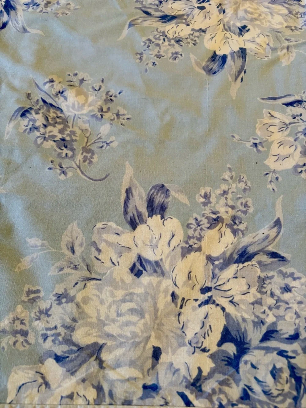 Williams Sonoma Blue/White Floral Border Cotton Tablecloth W/ 4 Napkins 70x90